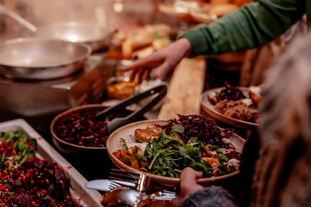 Frisches, gesundes Essen bei Gut Leben Berlin, Bio-Küche und nachhaltige Ernährung.